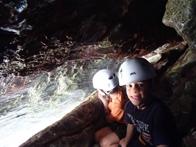  Esplora con Outdoor Matters Speleologia!